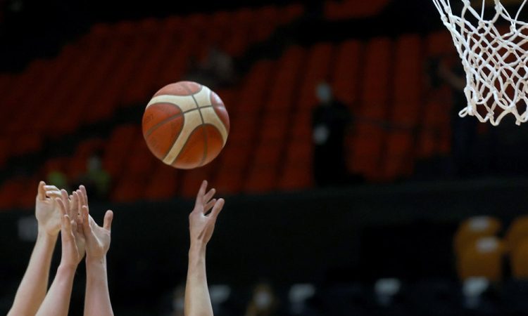 Košarkaricam iz Kranja prva polfinalna tekma