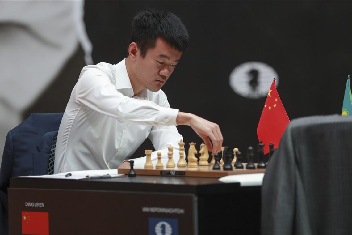 Ding Liren na šahovskem SP ujel Nepomnjaščija