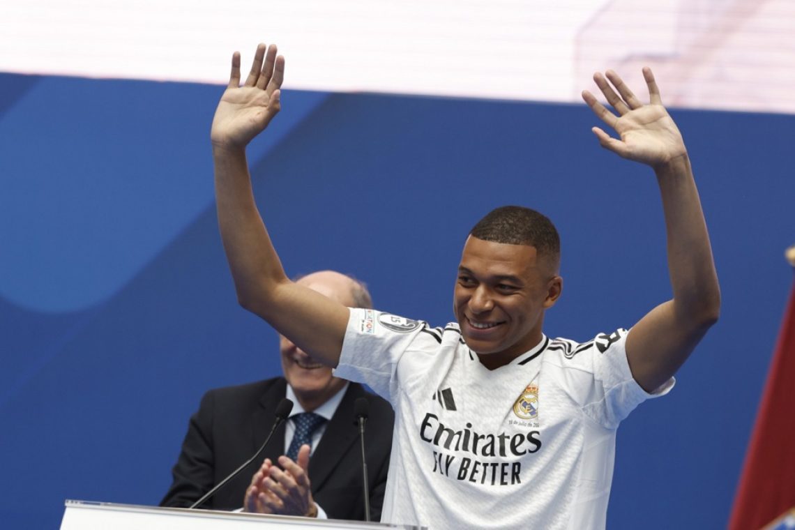 Mbappe se je predstavil v novem dresu