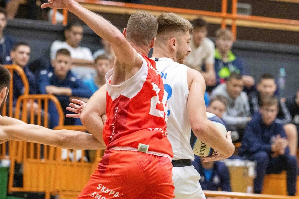 ECE Triglav v Kranju izgubil s Šentjurjem