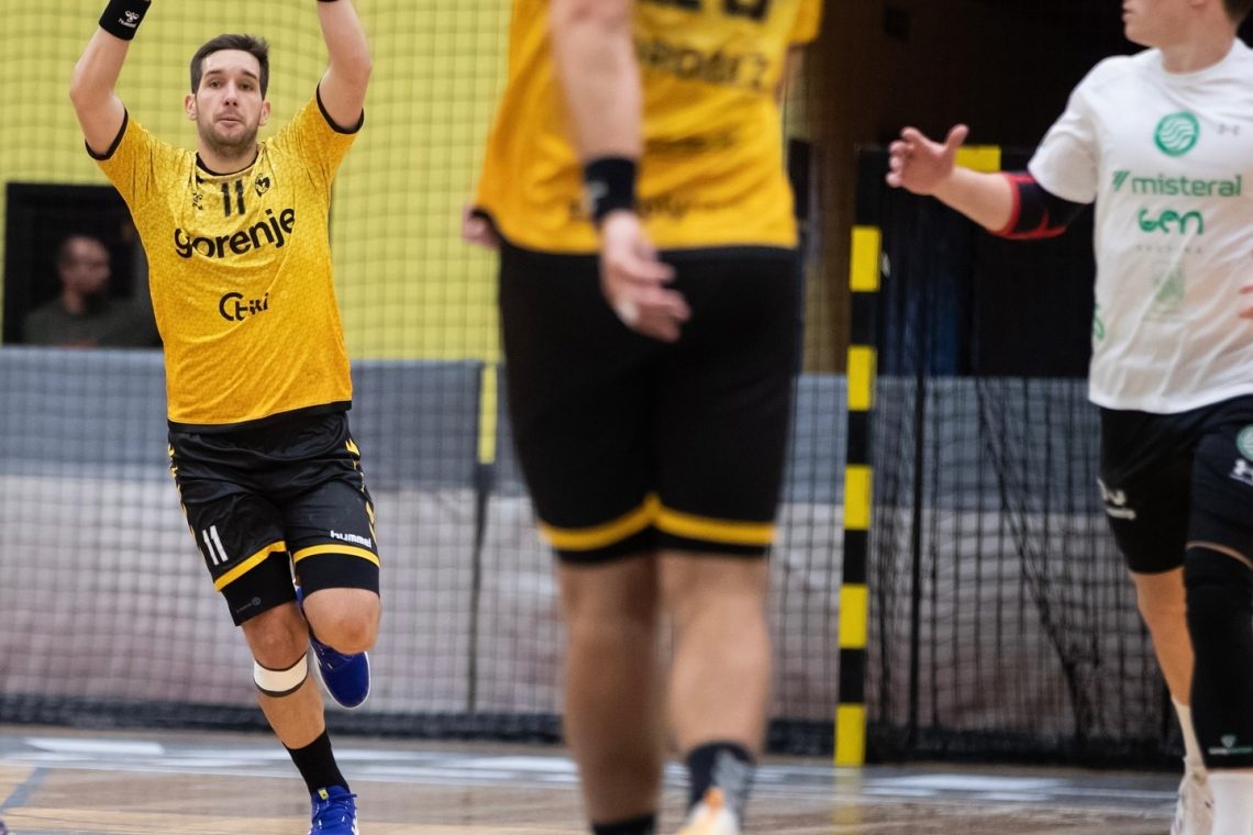Velenjski rokometaši odščipnili točko favoriziranemu Gudmeju
