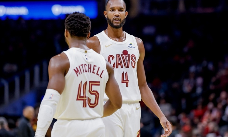 Cavaliers premagali Bucks, Embiid blestel pri zmagi Sixers