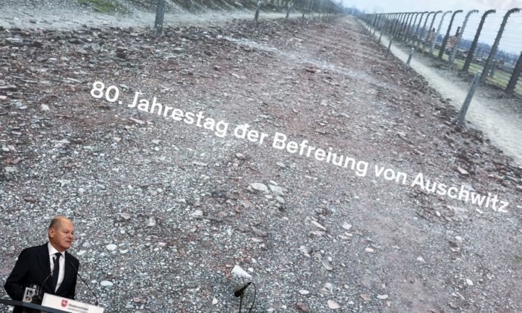 80 let od osvoboditve Auschwitza
