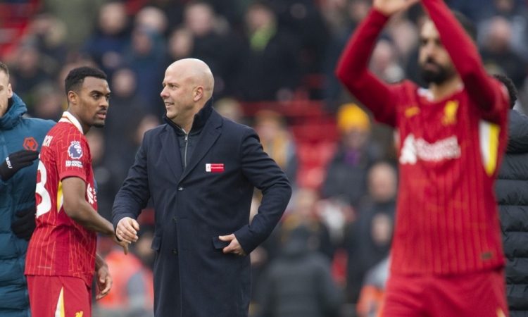 Liverpool ohranja varno razdaljo v boju za naslov