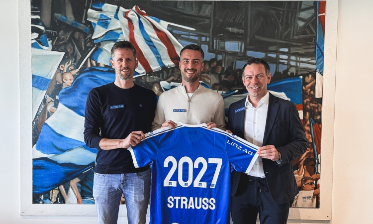 Kapetan Strauß ostaja pri FC Blau-Weiß Linz do leta 2027