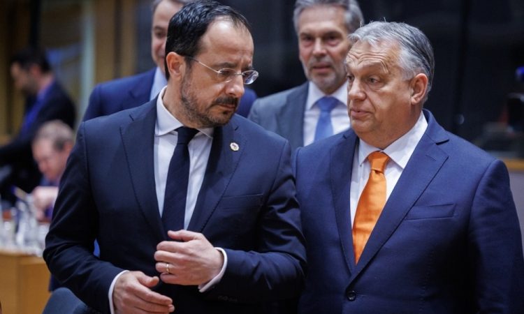 Madžarska napovedala referendum o članstvu Ukrajine v EU