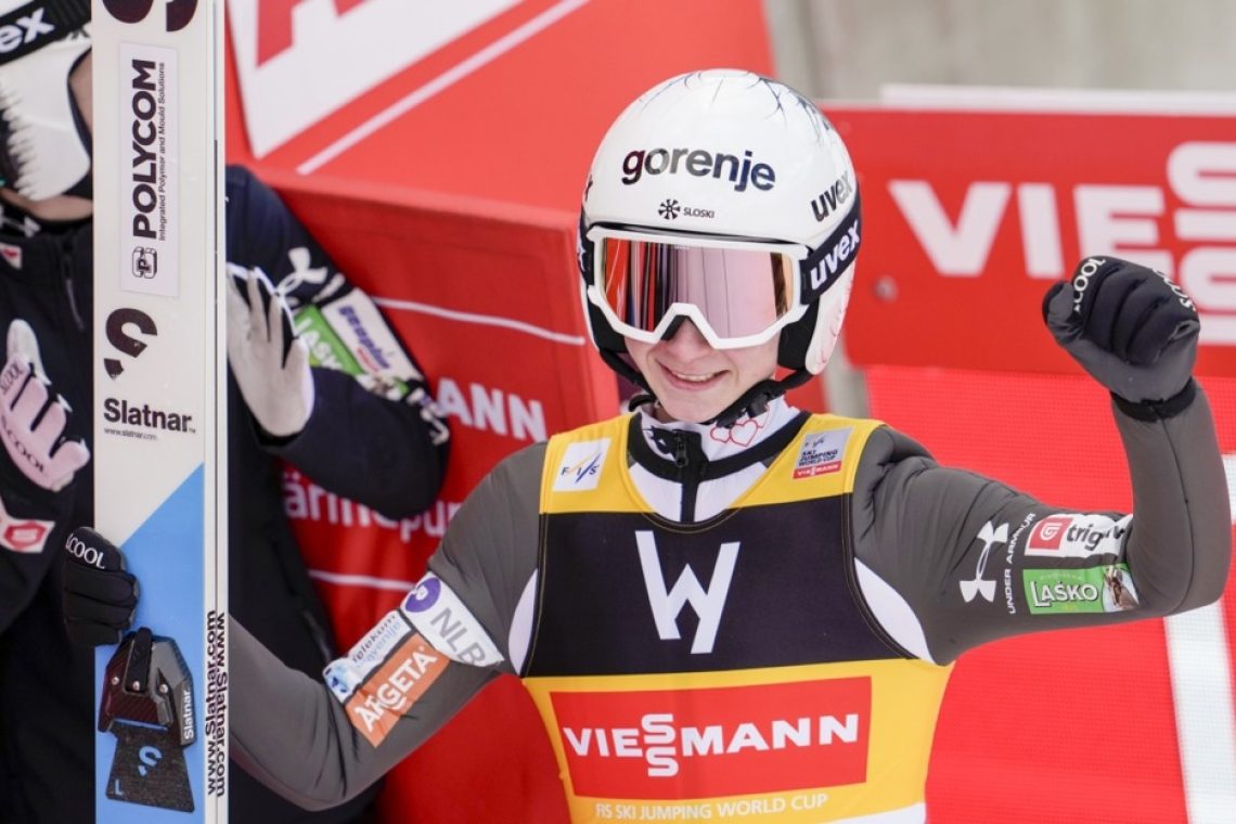 Nika Prevc z 236 metri postavila svetovni rekord 