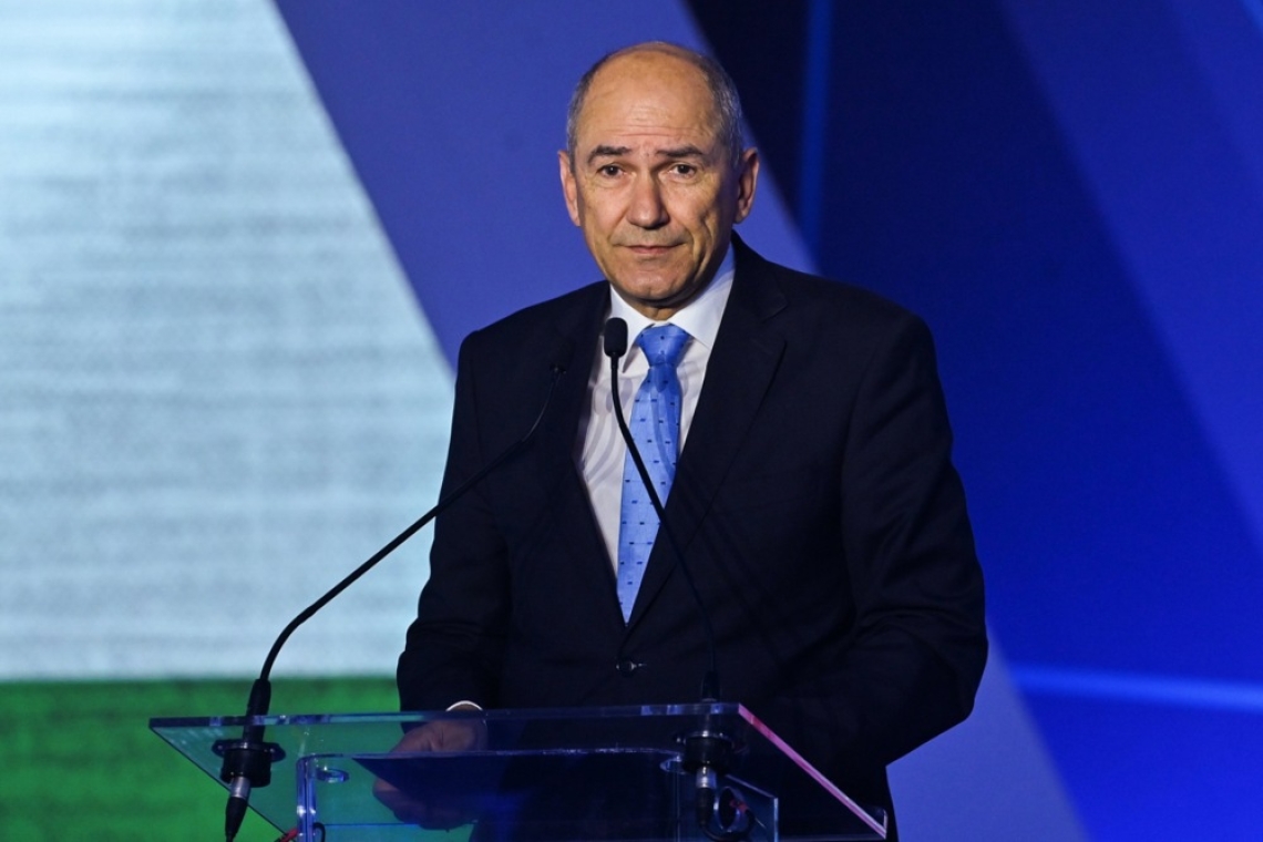 Janez Janša že desetič potrjen za predsednika SDS