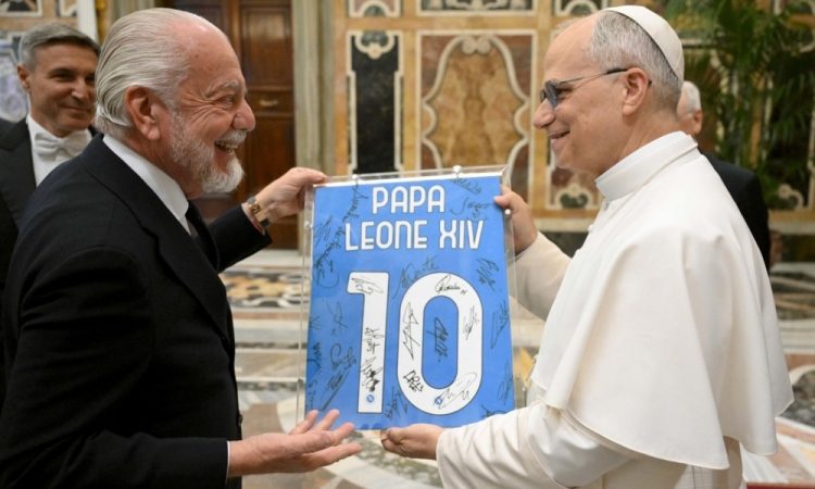 Papež Leon XIV. sprejel nogometaše Napolija in poudaril pomen sodelovanja