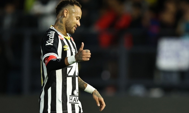 Neymar do konca leta za Santos