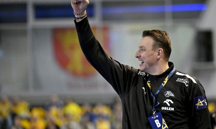 Filip Jicha podaljšal sodelovanje s Kielom