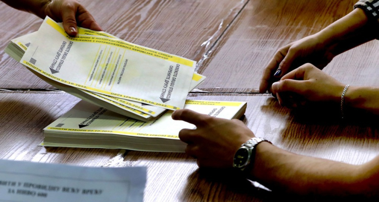 Volivci v Republiki Srbski bodo v nedeljo izbrali naslednika Milorada Dodika