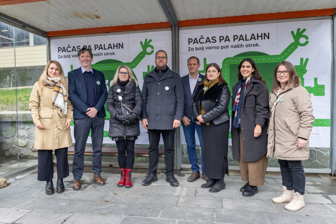 V Cerknem uvedli cono 30 za večjo varnost otrok in pešcev