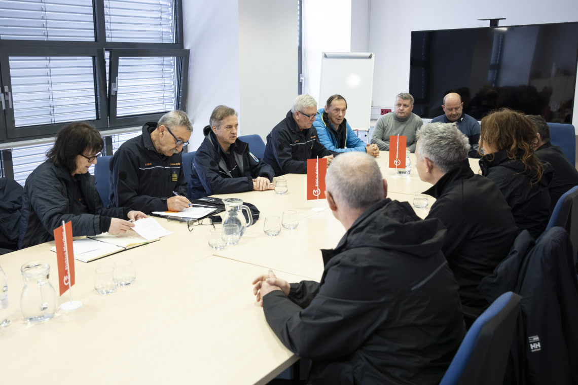 Golob obljubil pomoč prizadetim po sneženju