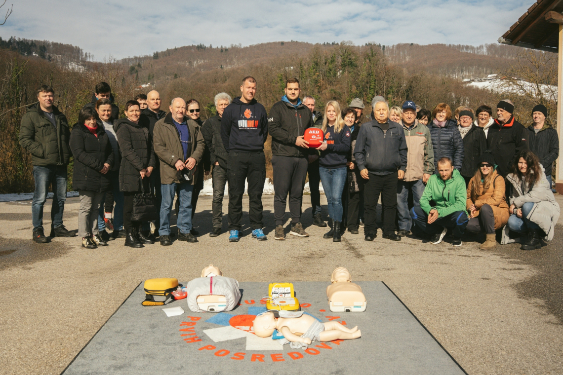 PGD Sromlje prejelo defibrilator po razpisu Društva prvih posredovalcev