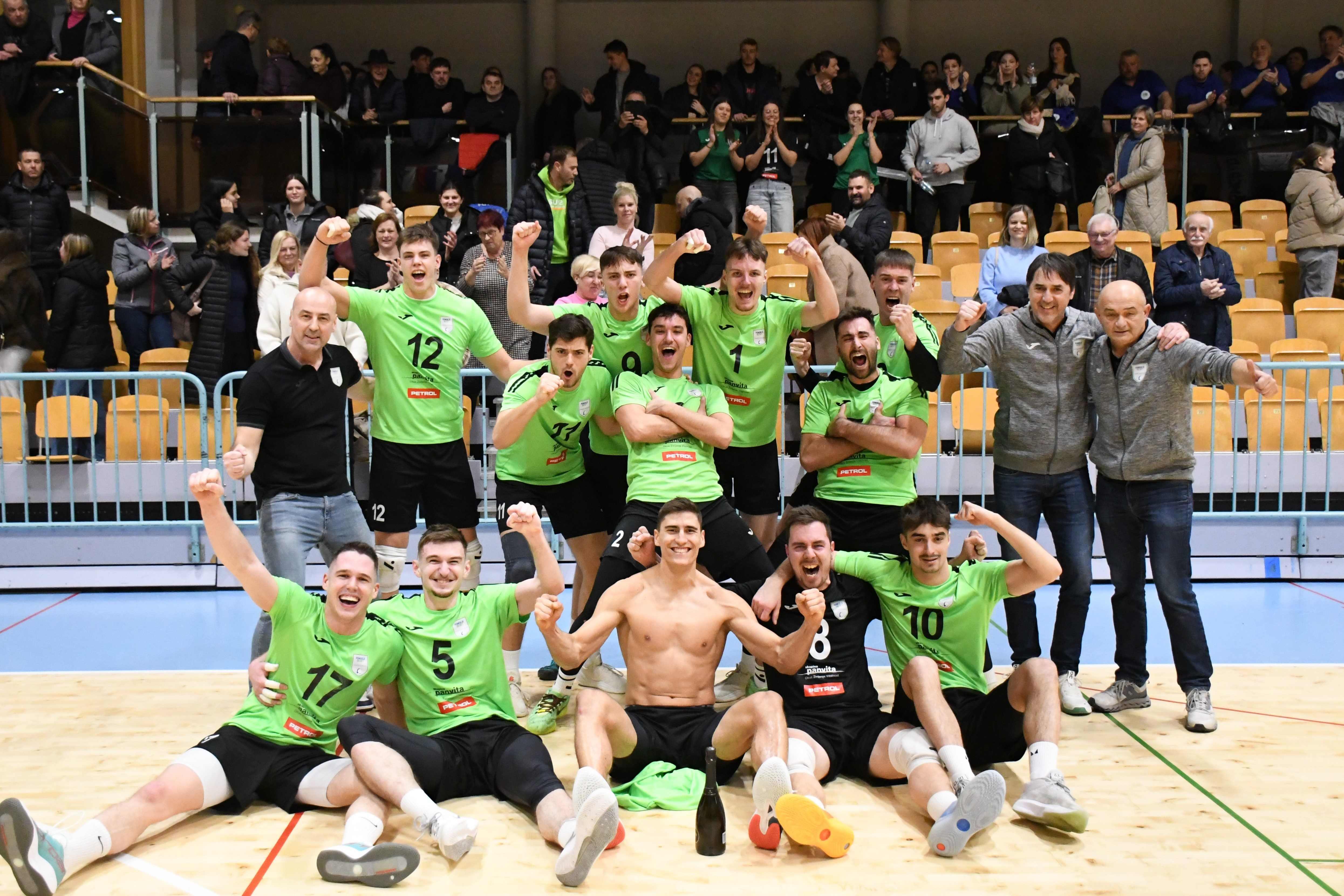 Panvita Pomgrad peta po rednem delu in v četrtfinalu proti Mariboru