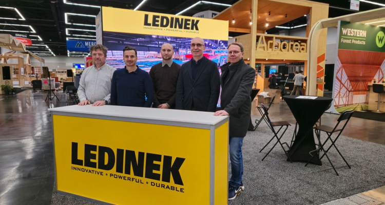 Ledinek Engineering na sejmu lesne gradnje v ZDA