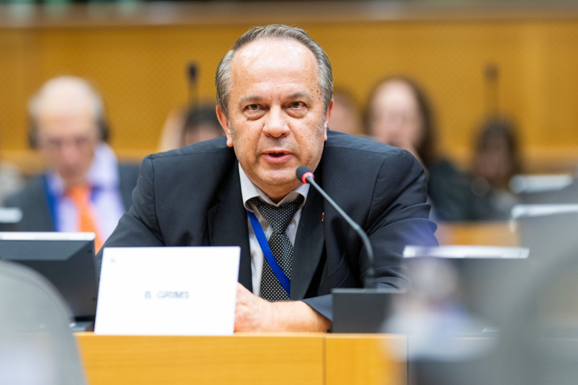 EPP razmišlja o novih sankcijah proti Grimsu